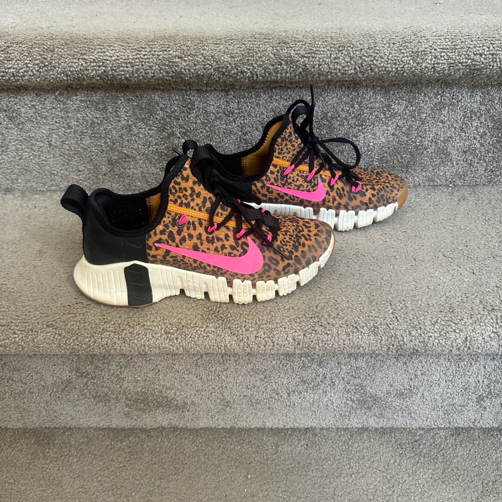 Nike Metcon Leopard Print Athletic Shoes with Pink Swoosh